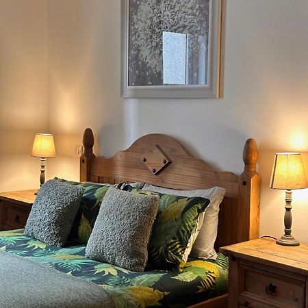 City Centre Apartment Next To Bus And Train Station Inverness Exteriér fotografie
