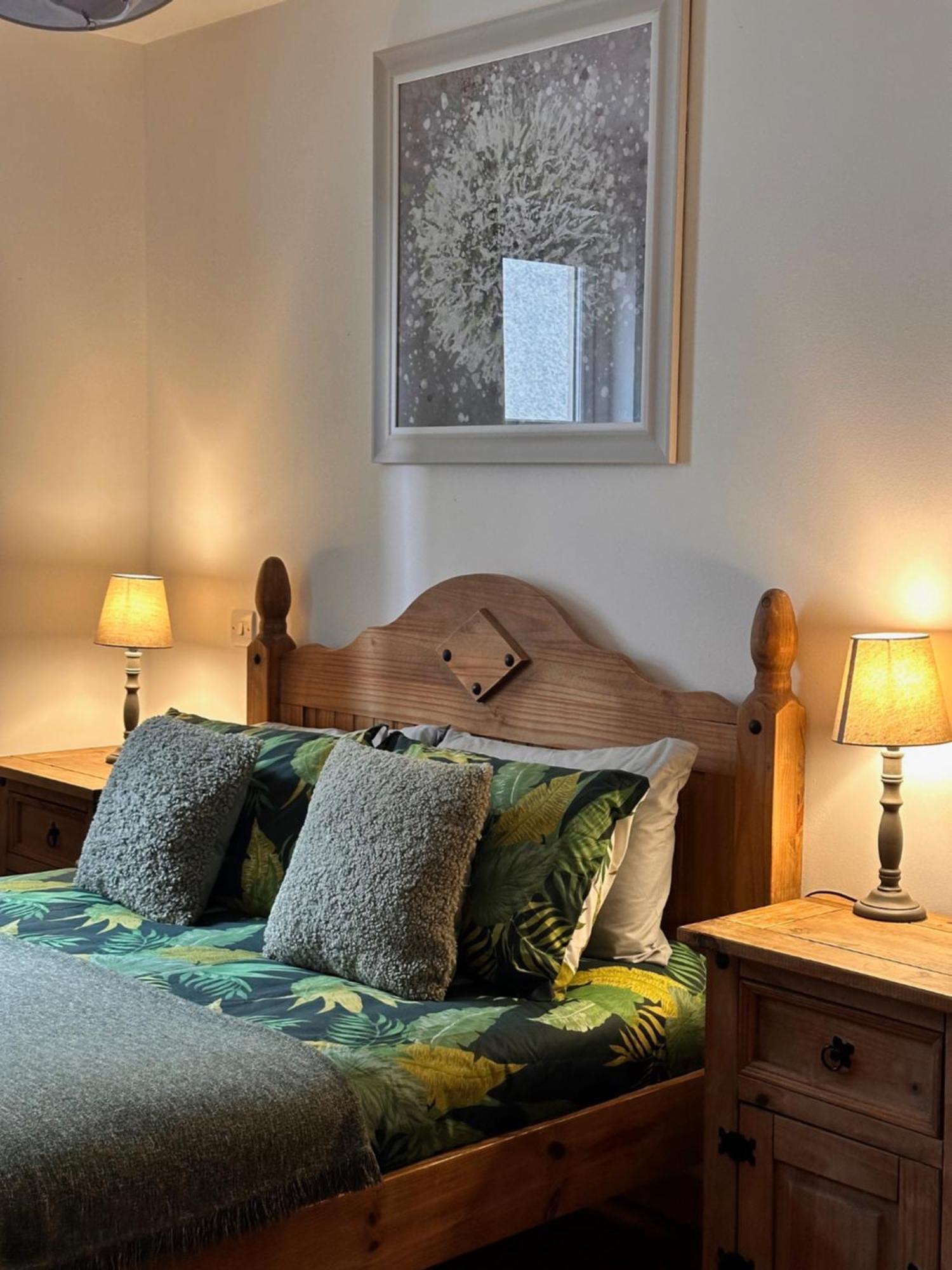 City Centre Apartment Next To Bus And Train Station Inverness Exteriér fotografie