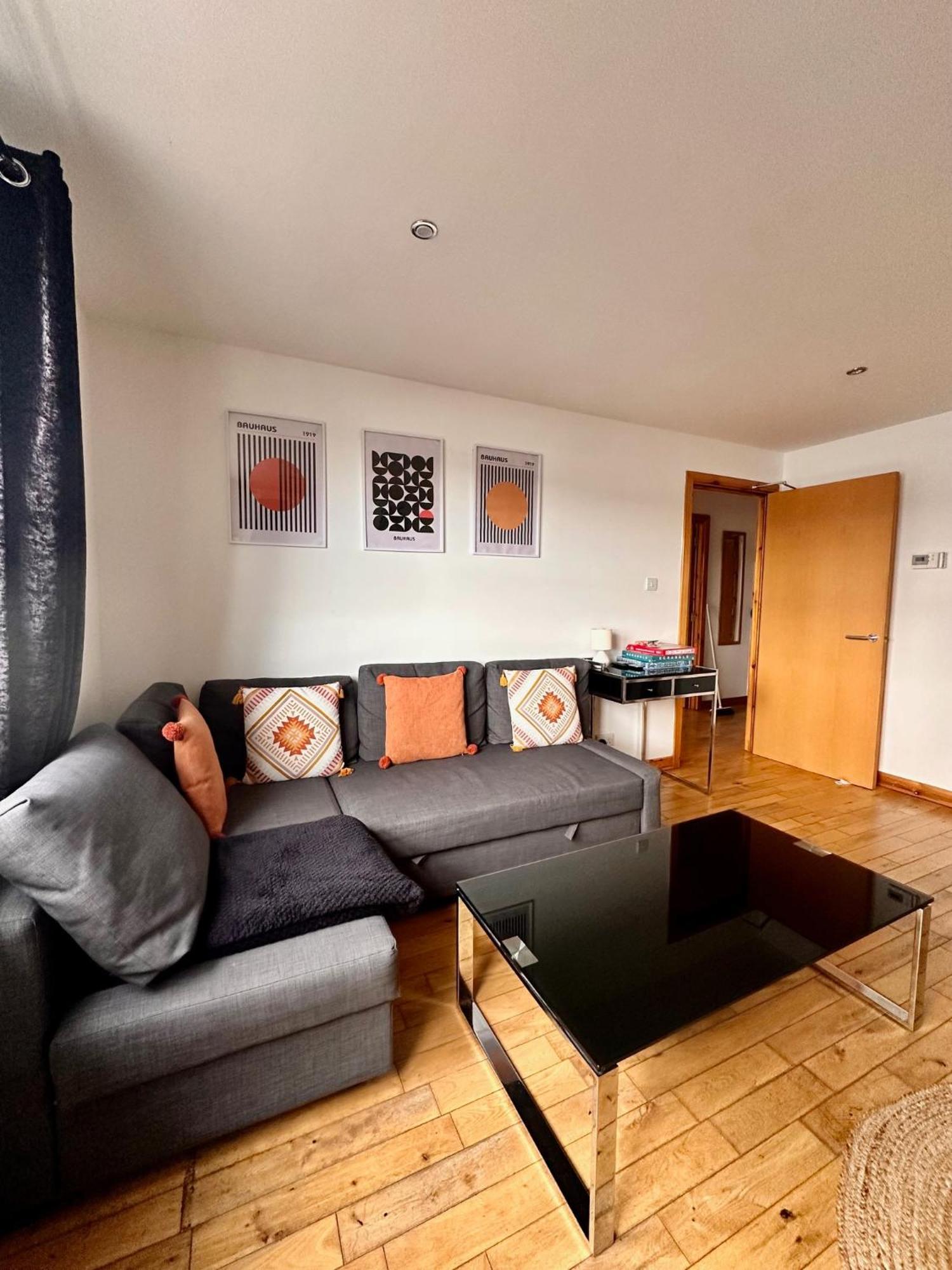 City Centre Apartment Next To Bus And Train Station Inverness Exteriér fotografie
